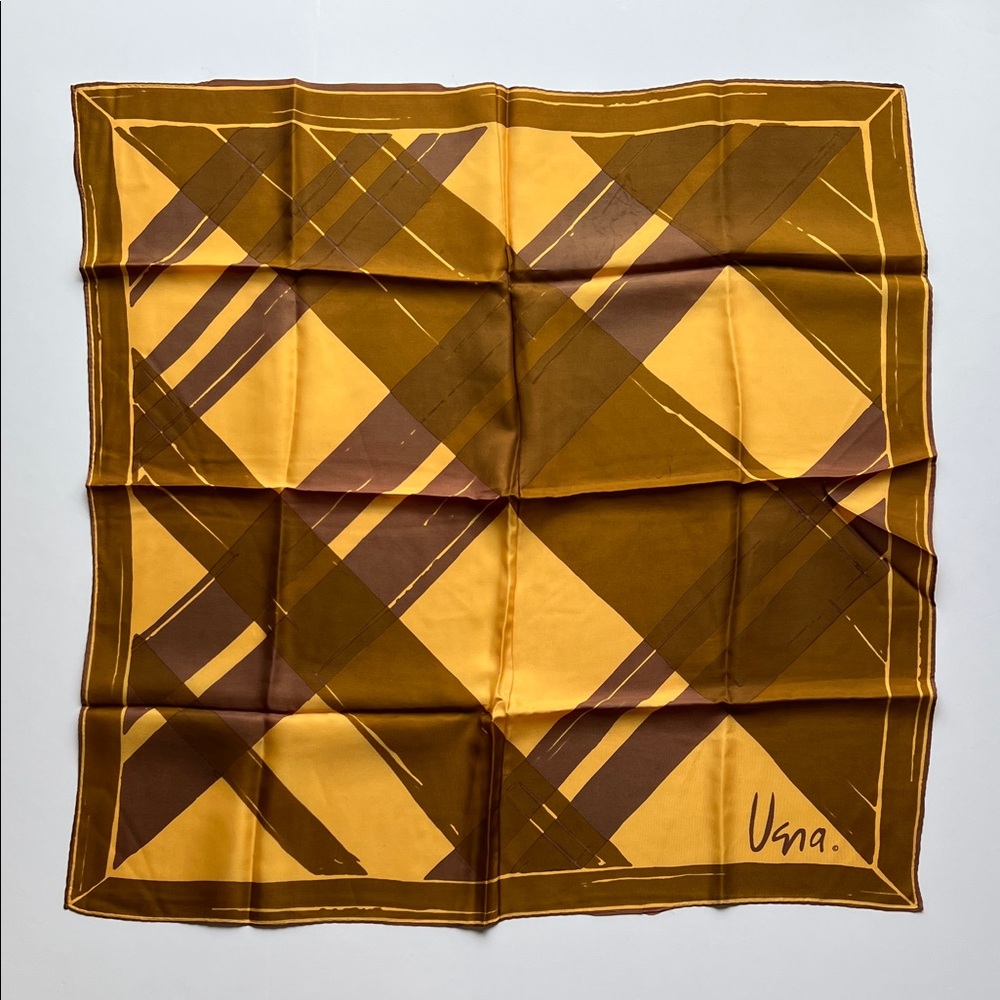 Vintage Vera Neumann square deadstock mustard / brown scarf large Logo